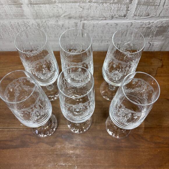 Vintage Bohemia Crystal Cascade Etched Champagne Flutes - Picture 2 of 6